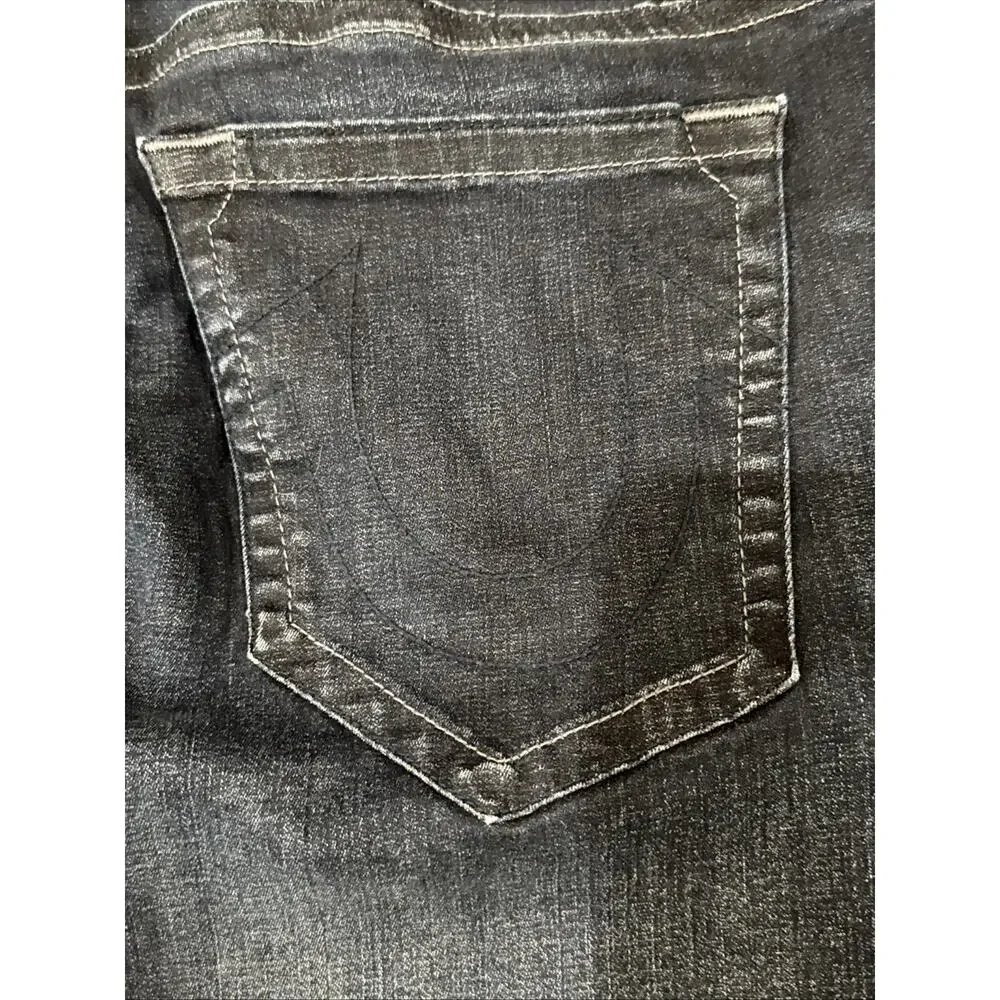 True Religion Geno Relaxed Slim Jeans Medium Wash 38x32 Whiskering EUC